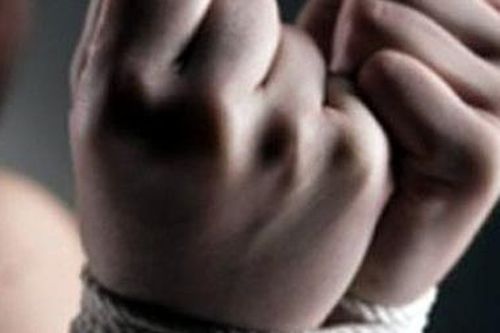 Hai mẹ con bắt giữ, đánh đập 'con nợ' đã bị khởi tố