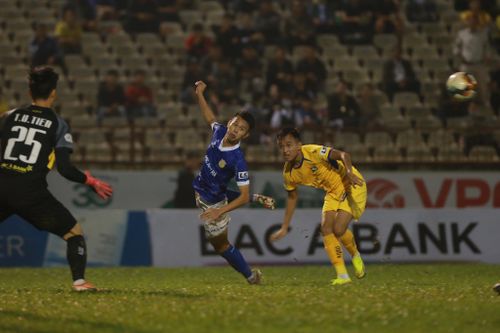 Trực tiếp SLNA 1-1 Nam Định, Hải Phòng 2-4 Quảng Nam: Nam Định trụ hạng