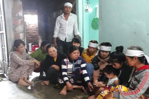 Giúp dân sửa lại nhà sau bão, nam thanh niên bị tường đè chết thương tâm