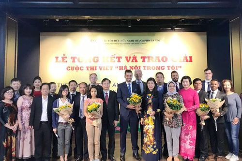 Thí sinh người Palestine giành giải cao nhất cuộc thi viết 'Hà Nội trong tôi'