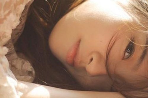 Chồng ví vợ như 'giẻ lau nhà' rồi ném đơn ly hôn để chạy theo 'bông hồng ngát hương', vỏn vẹn 1 năm sau gặp lại, anh ta chết đứng vì câu nói của vợ cũ