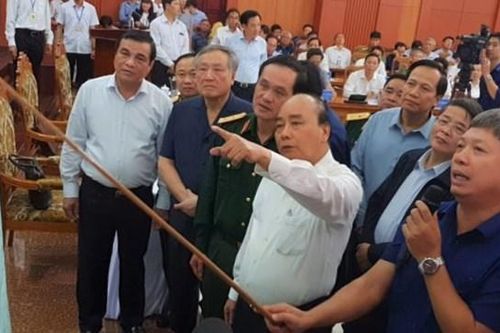 Thủ tướng Nguyễn Xuân Phúc: Giúp dân sớm ổn định cuộc sống