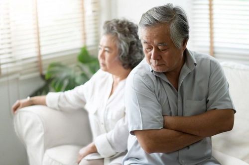 Những vấn đề khó nói của tuổi trung niên