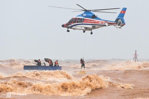 Chuyện cứu hộ bằng trực thăng