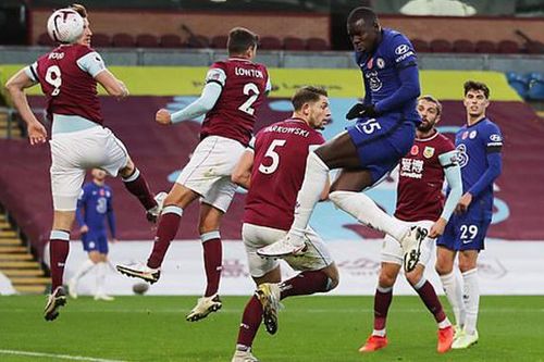 Burnley 0–3 Chelsea: Công-thủ tỏa sáng, Chelsea thắng dễ Burnley