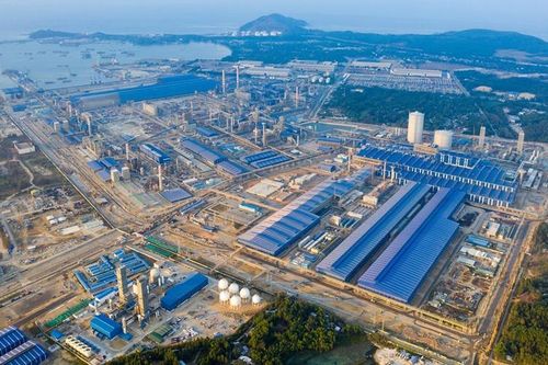 Sập mái nhà kho, ba công nhân tử vong