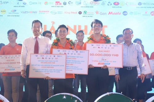 Game chơi bài chống COVID-19 giành giải Nhất CiC 2020