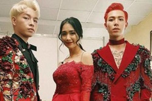 Đọ khối tài sản khủng của 3 chị em gia đình 'Hoa dâm bụt'