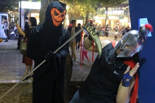 Lễ hội Halloween nhiều sắc màu của giới trẻ Hà Thành