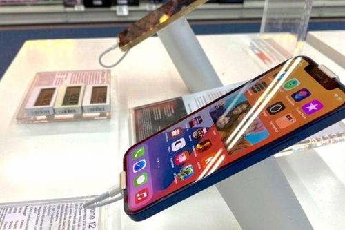 Apple bất ngờ với nhu cầu tăng mạnh mẽ của iPhone 12 Pro