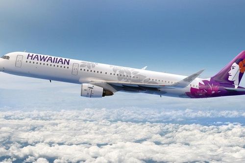 Hành khách đòi mở cửa thoát hiểm khi máy bay qua biển