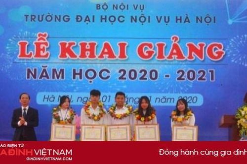 Hơn 2.200 sinh viên Đại học Nội vụ Hà Nội khai giảng năm học mới