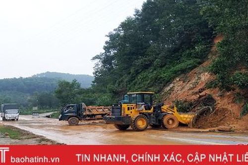 Khẩn trương khắc phục sạt lở, Quốc lộ 15A đã thông tuyến