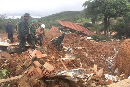 Nghệ An đề nghị Bộ Tư lệnh Quân khu 4 hỗ trợ lực lượng khắc phục hậu quả mưa lũ