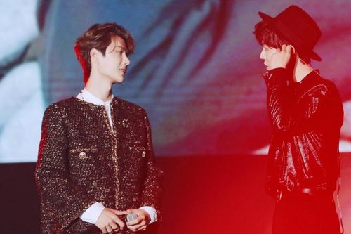 Lễ hội thời trang Cosmopolitan 2020: Hai thành viên TFBoys tham dự, Tiêu Chiến và Vương Nhất Bác tái ngộ?