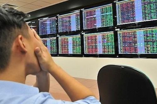 Ủy ban Chứng khoán Nhà nước mạnh tay xử phạt các doanh nghiệp chậm lên sàn, thông tin sai lệch