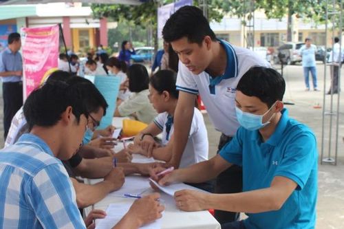 Các doanh nghiệp có nhu cầu tuyển dụng trên 4 ngàn lao động