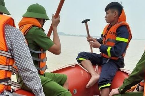 Tìm thấy thi thể nam thanh niên đuối nước khi thả lưới cùng bố