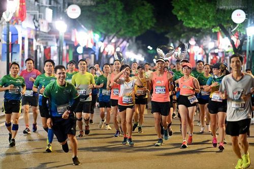 Các giải thể thao sôi động trở lại