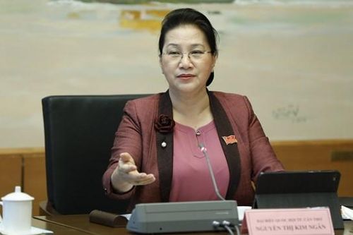 Chủ tịch Quốc hội: 'Bà con giờ khổ lắm, mỳ tôm không có nước để nấu'