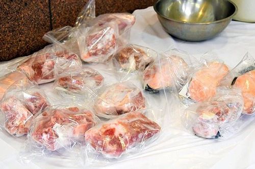 Nhật Bản bắt một người Việt bị nghi giết mổ lợn trong phòng tắm
