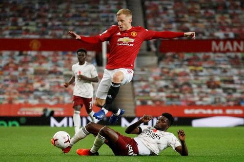 Neville: 'Man Utd có nhiều vấn đề hơn giải pháp'