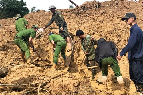 Đã tìm thấy 8 thi thể nạn nhân trong vụ sạt lở đất ở Phước Sơn