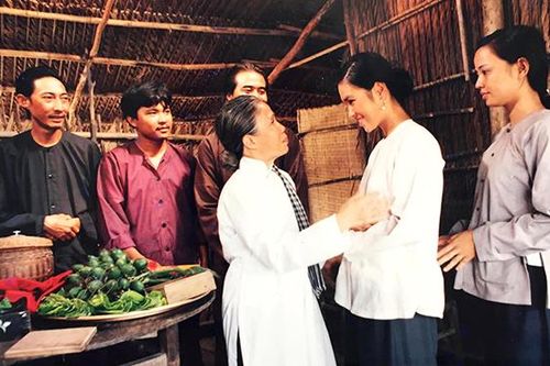Vĩnh biệt nghệ sĩ Ánh Hoa: 'Ánh mắt sâu lắng, hiền hòa của màn ảnh'