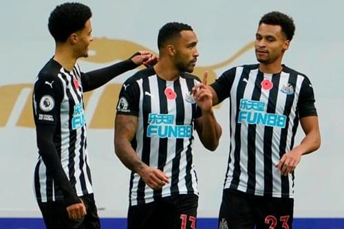 Newcastle thắng Everton 2-1