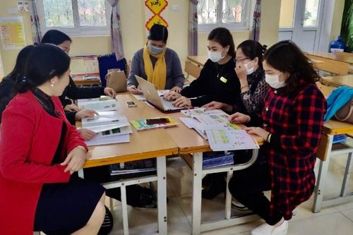 Đầu tư thiết bị dạy học - cần chủ động từ địa phương