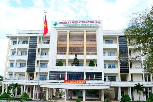 Trường đại học miễn học phí cả năm học cho sinh viên miền Trung ảnh hưởng bão lũ