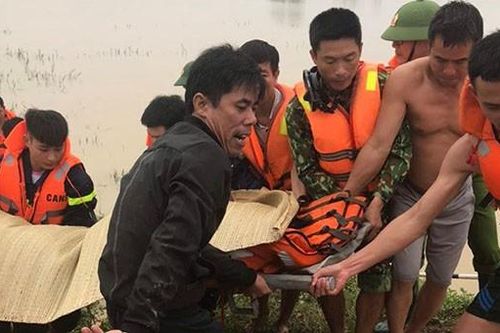 Tìm thấy 5 thi thể bị lũ cuốn ở Nghệ An