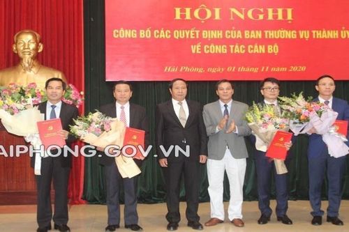 Thành ủy Hải Phòng công bố quyết định về công tác cán bộ