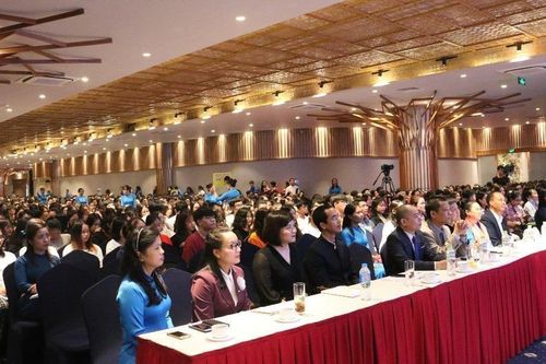Nói chuyện chuyên đề Đạo đức công dân cho sinh viên trường Đại học Luật Hà Nội