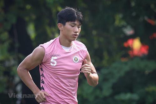 Không lên tuyển U22 Việt Nam, Văn Hậu trở lại cùng Hà Nội đấu Sài Gòn