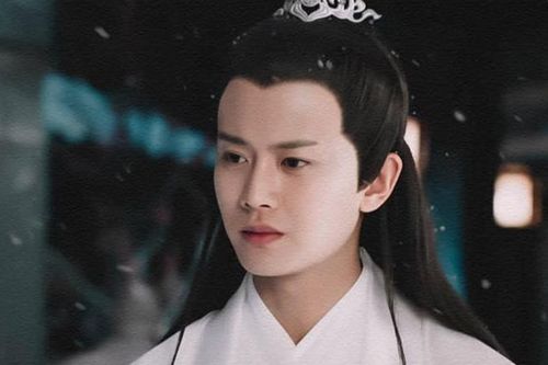 Không chỉ có Đường Yên, Nhậm Gia Luân trở lại 'Vương Bài đối Vương Bài' với tạo hình nhân vật Tử Tuyên