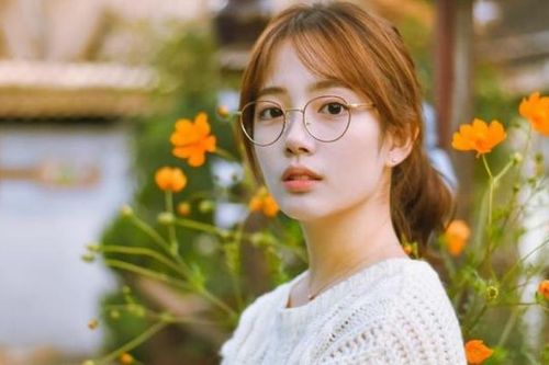 10 loại sữa rửa mặt dịu nhẹ, dưỡng ẩm hiệu quả nhất cho da khô