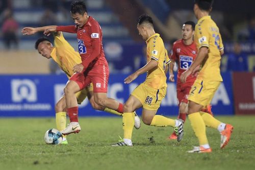 Tiễn Quảng Nam về hạng Nhất, Mạc Hồng Quân xứng đáng được đề cử cho giải fair-play?
