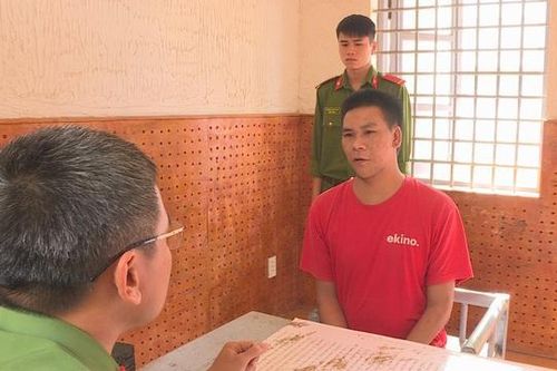 Bị cướp dùng dao khống chế tại nghĩa trang, người phụ nữ dụ về nhà để lấy tiền