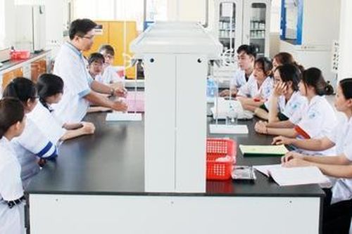 Một Đại học miễn toàn bộ học phí cho sinh viên 9 tỉnh miền Trung bị ảnh hưởng của lũ lụt