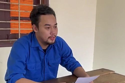 Vừa rời chỗ làm, người phụ nữ bị người yêu cũ kéo lên taxi chở đến nhà nghỉ nhốt lại rồi đánh đập