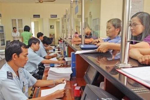 Nợ thuế, 5 doanh nghiệp bị dừng làm thủ tục hải quan
