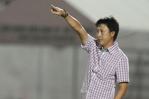 Xuống hạng cùng Quảng Nam, Nguyễn Thành Công vẫn là HLV số 1 tại V-League