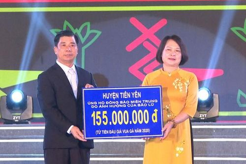 Vua gà 2020 ở Quảng Ninh được mua với giá bao nhiêu tiền?