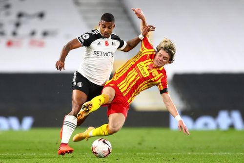 Tân binh Premier League lâm khủng hoảng