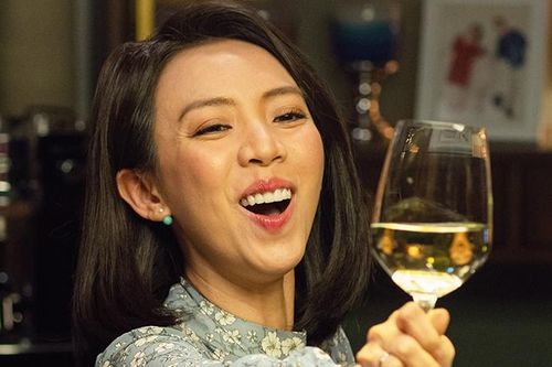 'Tiệc trăng máu' cán mốc doanh thu 100 tỷ đồng