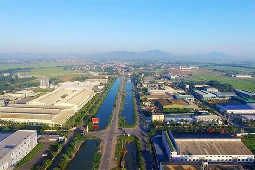 Đầu tư bất động sản công nghiệp: Đừng để thua trên sân nhà