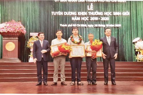 Quan tâm đào tạo, bồi dưỡng học sinh giỏi