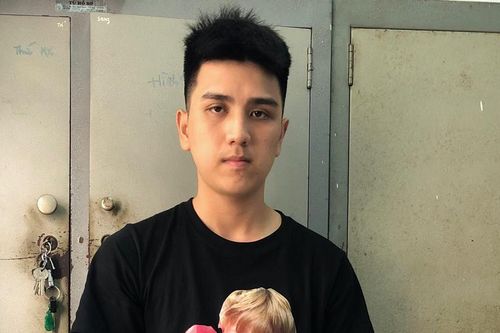 Bán dạo khí cười