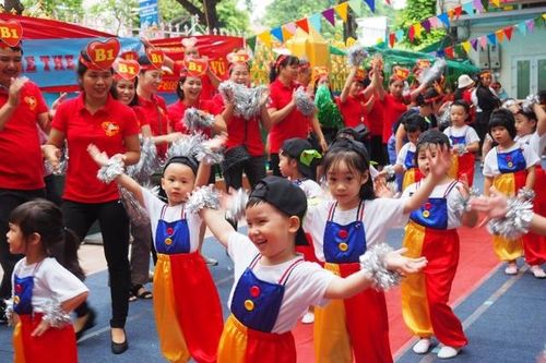 Đề xuất mức phụ cấp của giáo viên mầm non - giải bài toán thiếu giáo viên